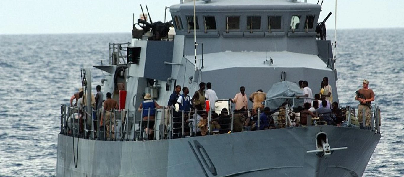  Σοβαρό επεισόδιο στον Κόλπο: Αμερικανικό περιπολικό σκάφος έριξε προειδοποιητικά πυρά σε ιρανικά σκάφη